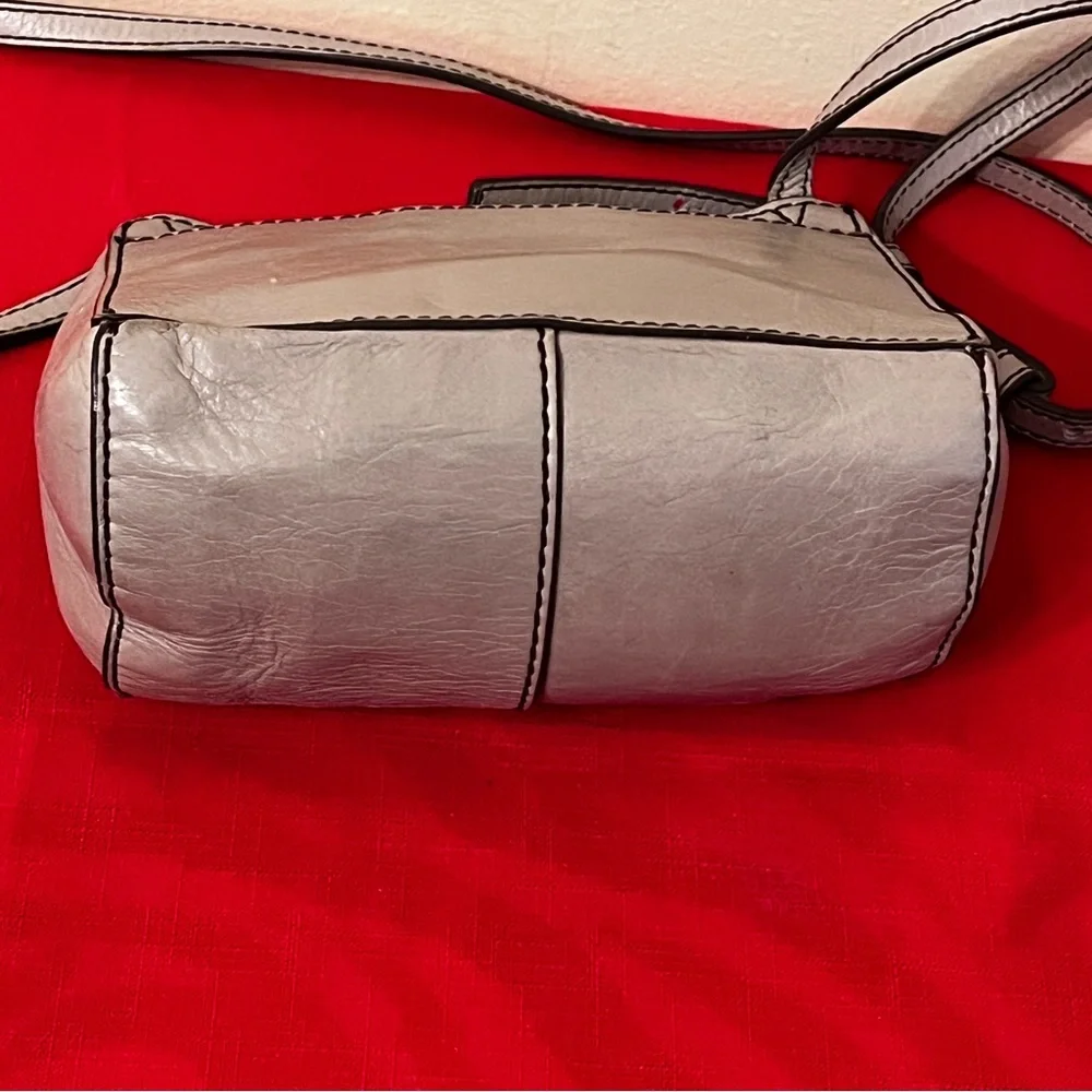 Hobo Elan Gray Crossbody Bag Retired Design Pattern